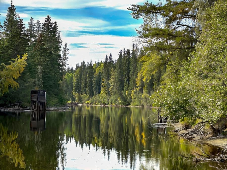 Farah thunder still river