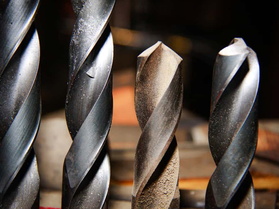 Ih drillbits closeup 01